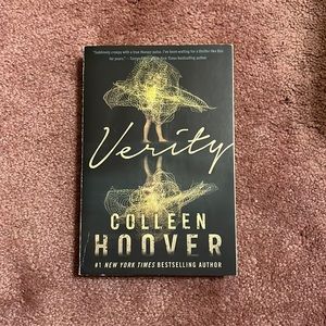 Book: COLLEEN HOOVER verity